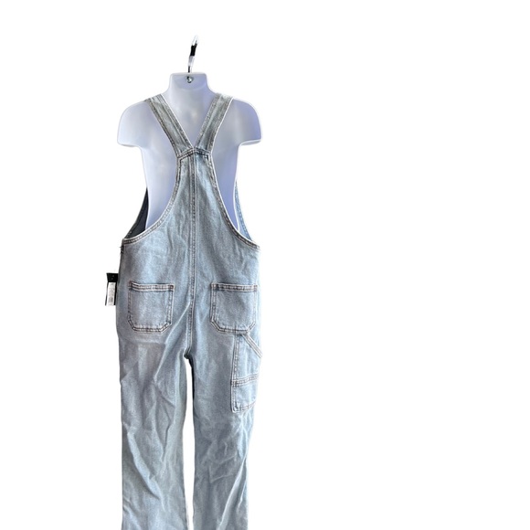 NEW Cat & Jack Girls’ Light Wash Denim Jean Pants Buckle Overalls XS 4/5 - Picture 3 of 3